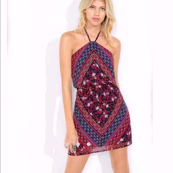 Express Dresses & Skirts - Express Black Tapestry Print Chiffon Halter Blouson Mini Dress | Sz S